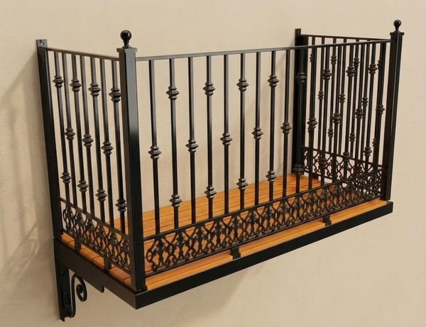 Ecuadorian Knuckle Balcony