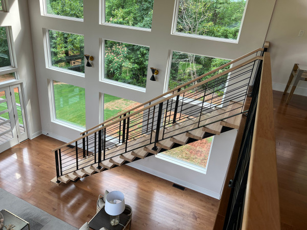 Floating Stair Railings and Tread Count: A Modern Design Guide