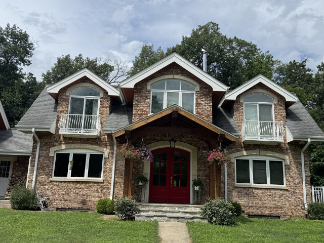Roman Picket Balcony 2