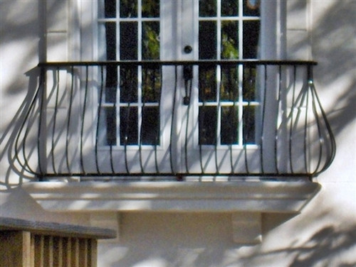 Pot belly guardrail balcony