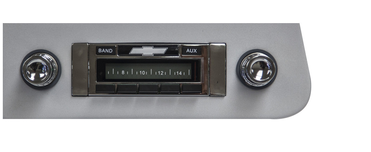 Custom AutoSound 1958 Impala USA-230 In Dash AM/FM