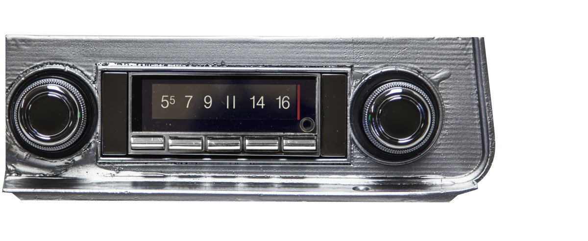 Custom AutoSound 1969-72 Chevelle USA-740 In Dash AM/FM