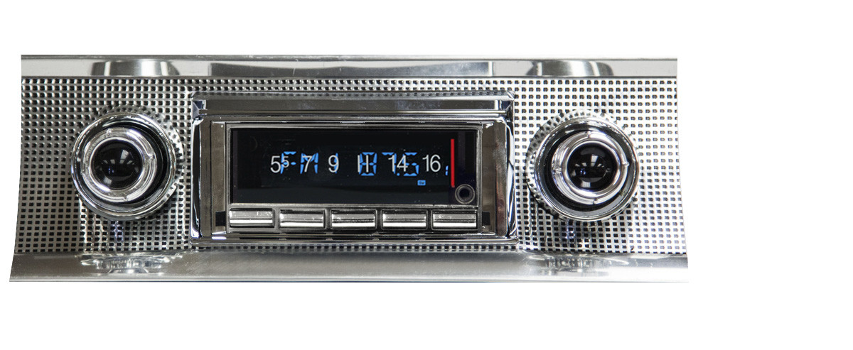 Custom AutoSound 1957 Chevy Tri 5 USA-740 In Dash AM/FM