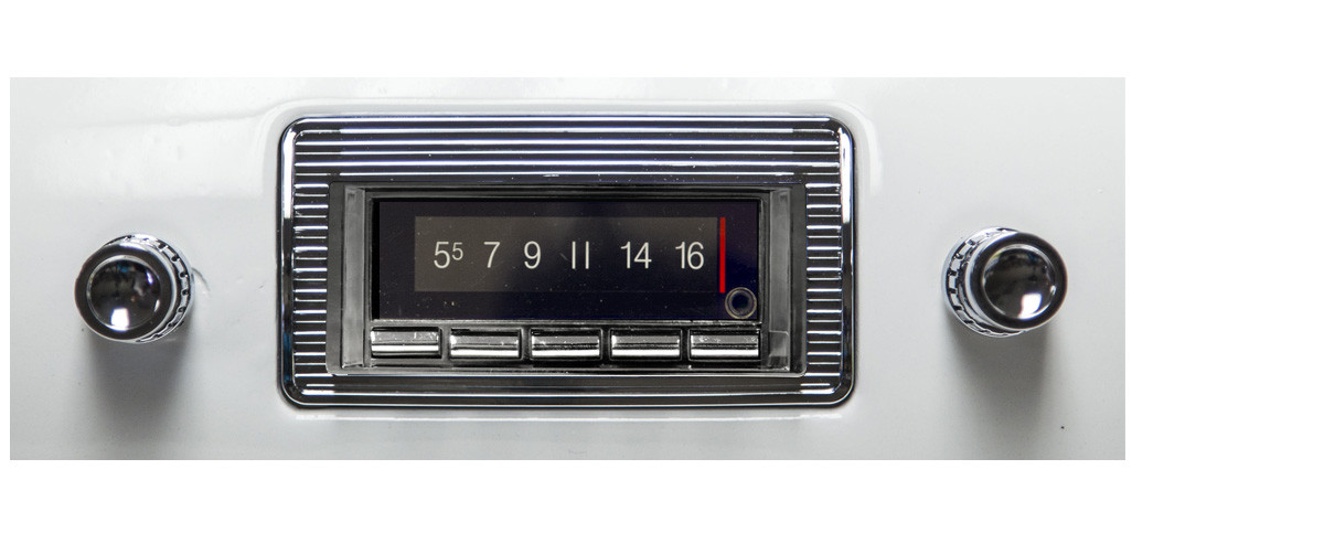 Custom AutoSound 1947-53 GMC Truck USA-740 In Dash AM/FM