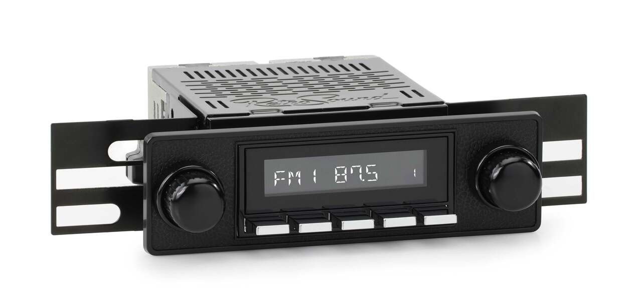 RetroSound 1955-1968 Alfa Romeo Giulia RetroRadio - view 5