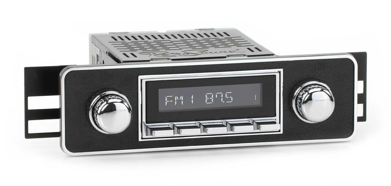 RetroSound 1959-1966 Volvo PV444 RetroRadio - view 7