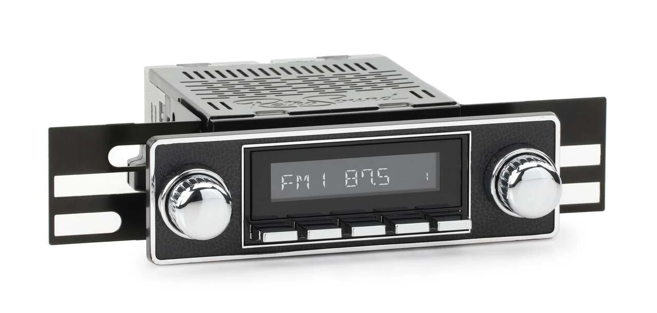 RetroSound 1969-1974 Alfa Romeo GT Veloce RetroRadio - view 6