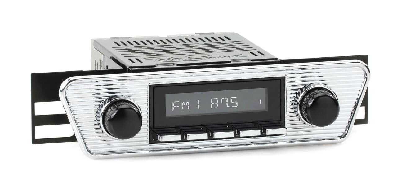 RetroSound 1955-73 Volkswagen Karmann Ghia DAB+ RetroRadio - view 3
