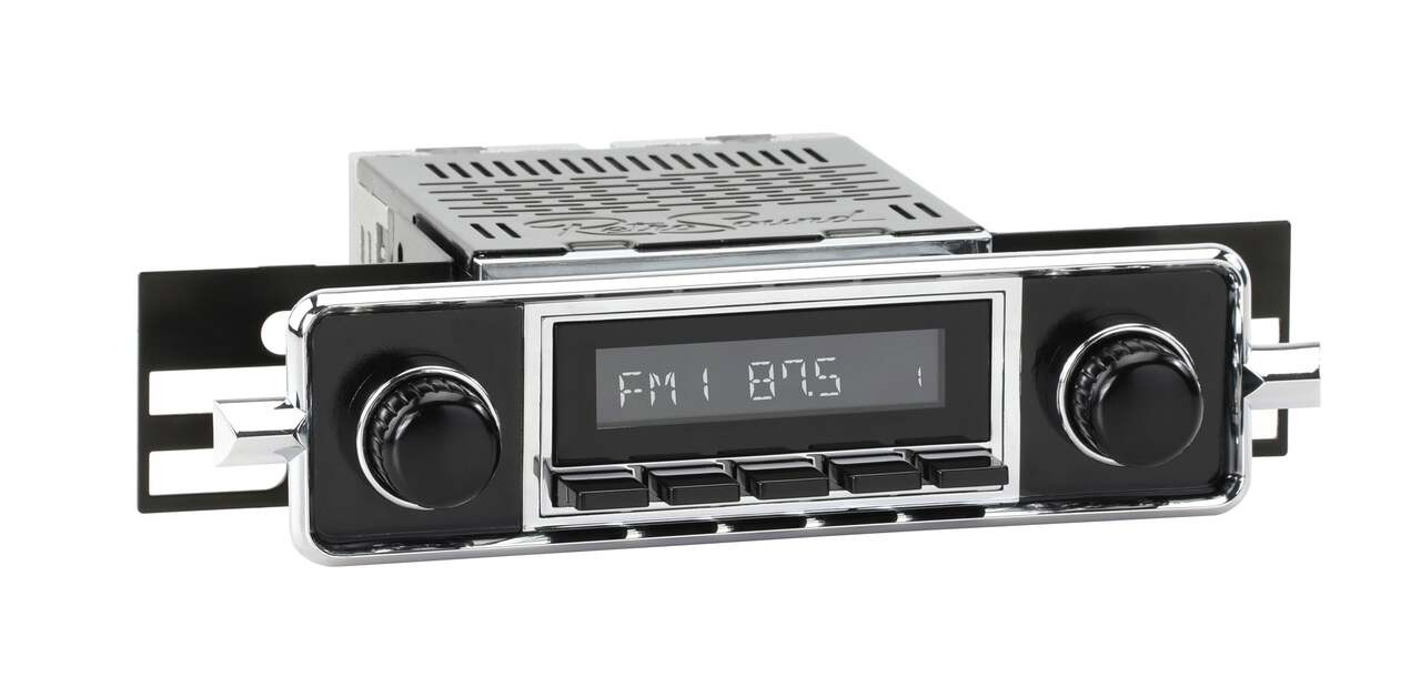 RetroSound 1958-67 Volkswagen Beetle DAB+ RetroRadio with "Sapphire"-style Plate - view 6
