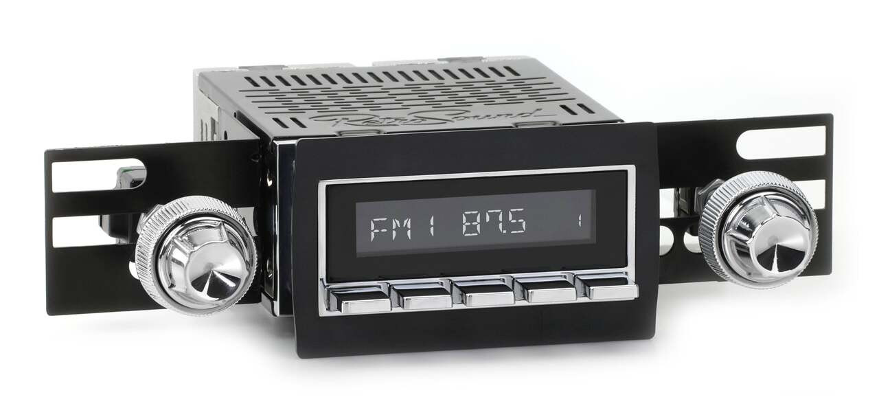 RetroSound 1971-80 International Scout II DAB+ RetroRadio