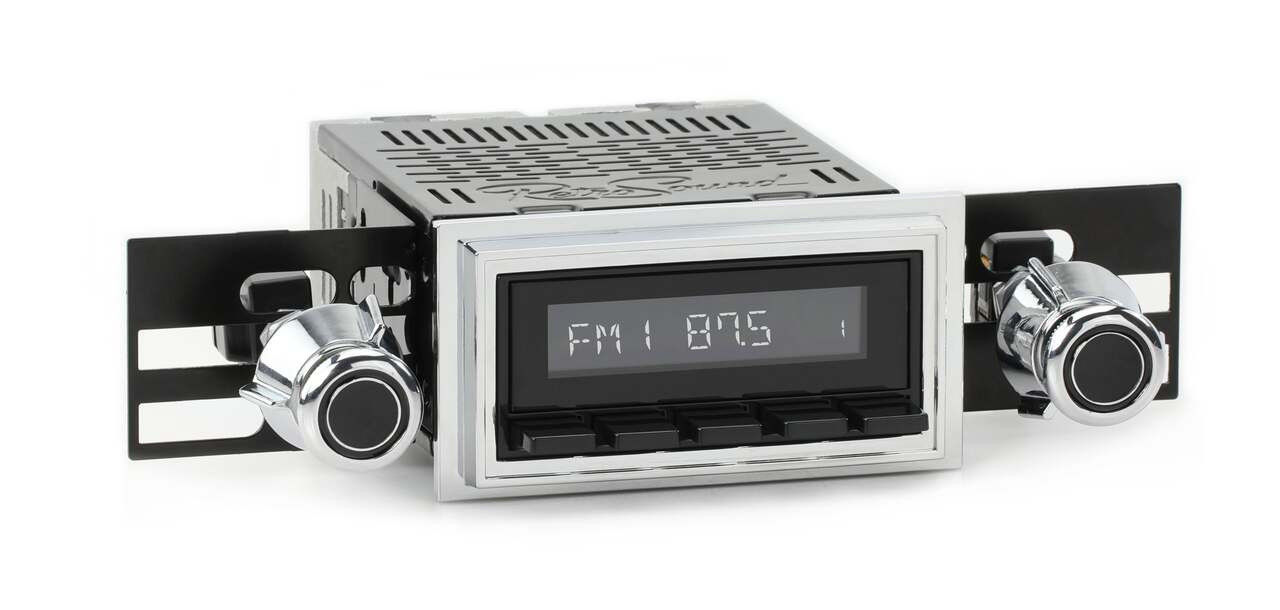 RetroSound 1978-79 Ford Bronco DAB+ RetroRadio - view 2