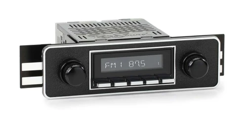RetroSound 1965-1969 Porsche 912 RetroRadio - view 2