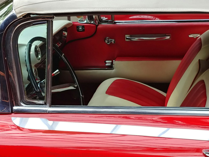 Custom Autosound 6.5″ 2‑Way Speakers: A Review from Vintage Car Radio