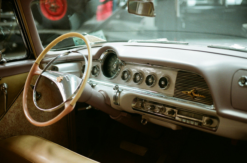 5 Things to Think About When Buying a Classic Car Radio
