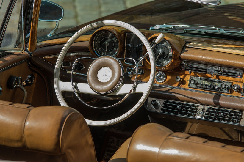 Buyer's Guide - The Best Classic Car Radio
