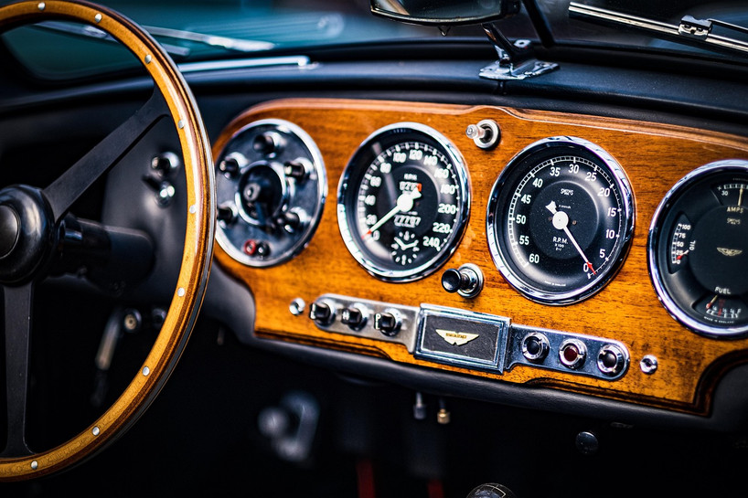 Custom Autosound USA-230 vs USA-850: Choosing the Right Radio for Your Classic