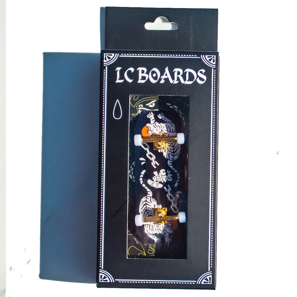 LC BOARDS 98X34 COMPLETE TIGER GRAPHIC FOAM GRIP TAPE