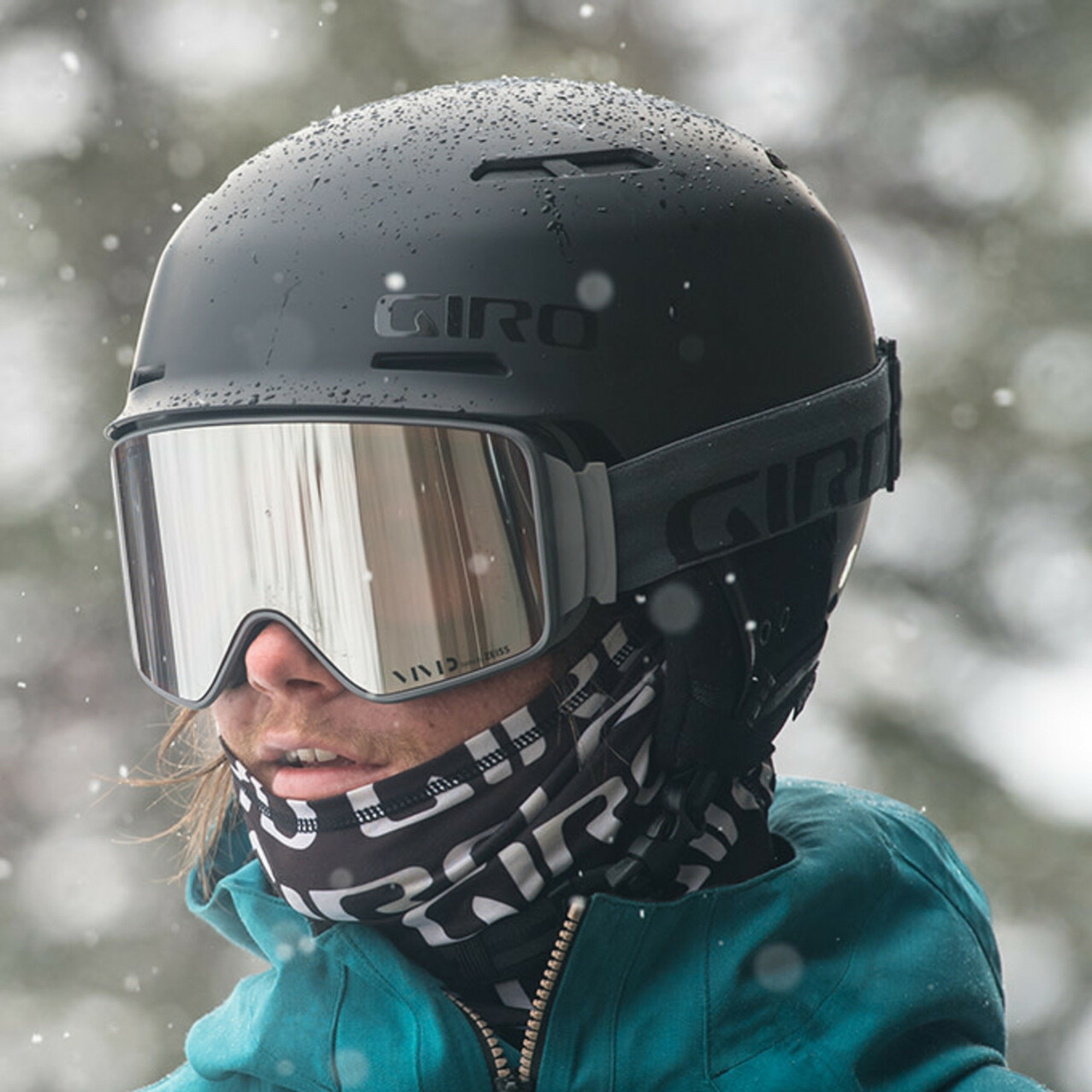 Giro sales snow helmets