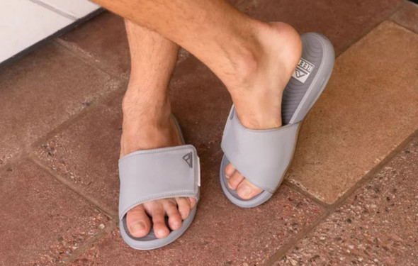 Reef Men's Phantom Slab Slide Sandal