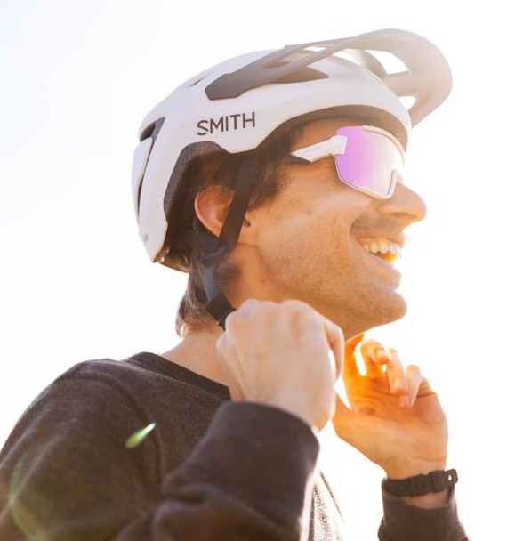 Smith Wildcat Sunglasses - White/ChromaPop Violet Mirror