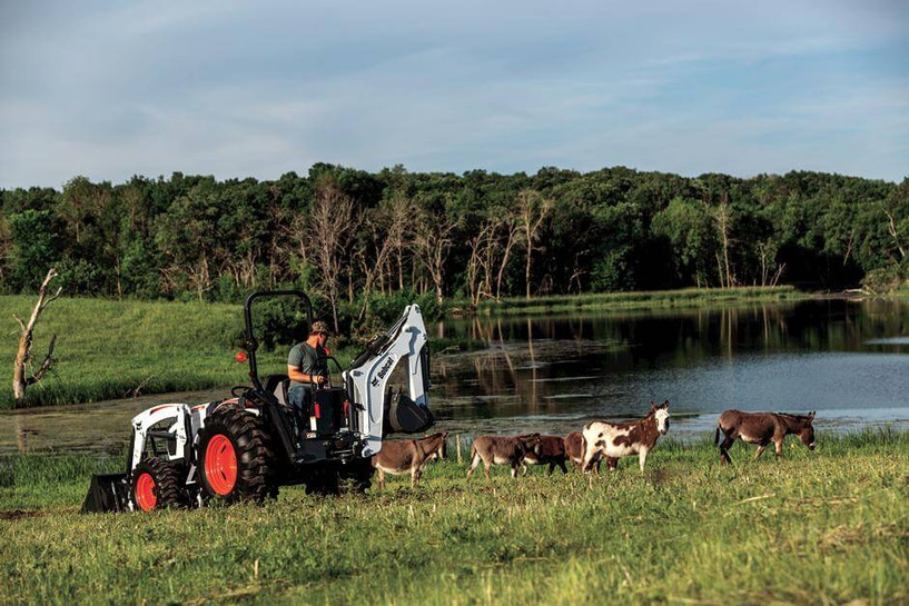 Bobcat Sub-Compact Tractor CT4045 HST