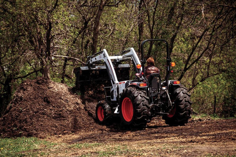 Bobcat Sub-Compact Tractor CT4050 SST