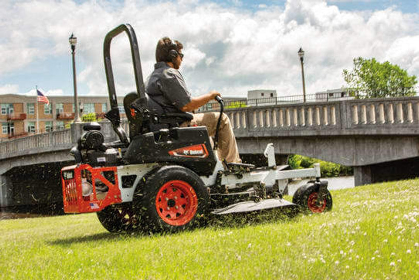 2024 Bobcat ZT3561SH Zero-Turn Mower-M1461 D/R