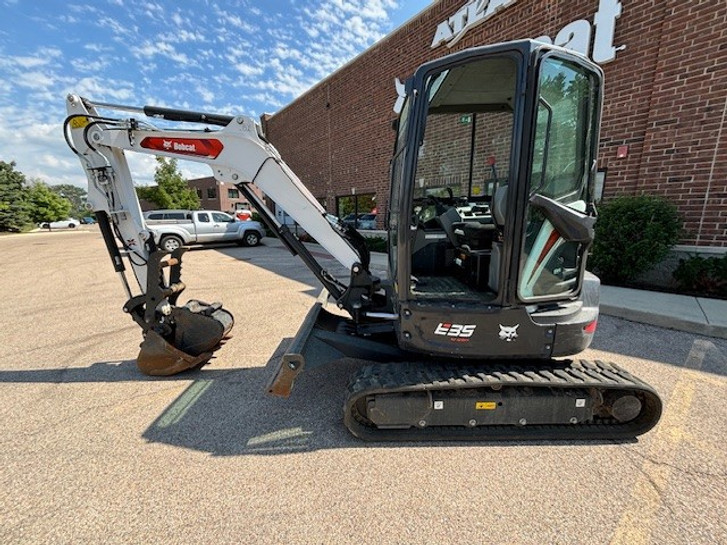 2022 Bobcat E35 Compact Excavator (33 hp)-DS11267