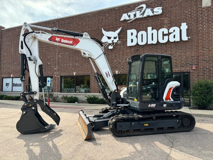 2023 Bobcat E88 Compact Excavator (Long-Arm)-DS11266