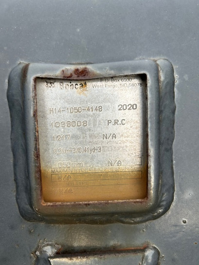 New Bobcat 42" Bucket-AB24230