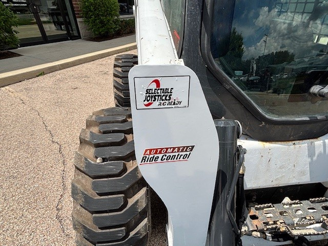 2022 Bobcat S770 Skid-Steer Loader-DS11446