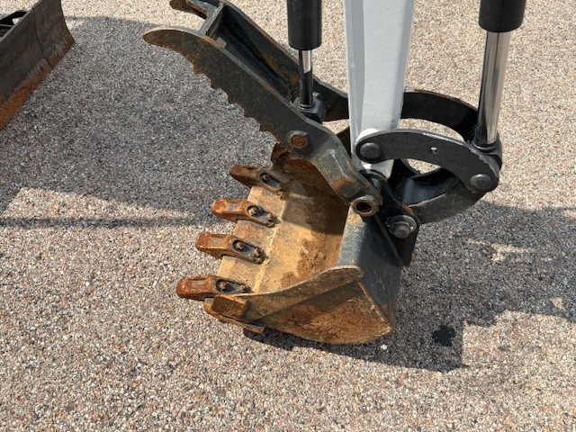 2022 Bobcat E20 Compact Excavator-DS11483