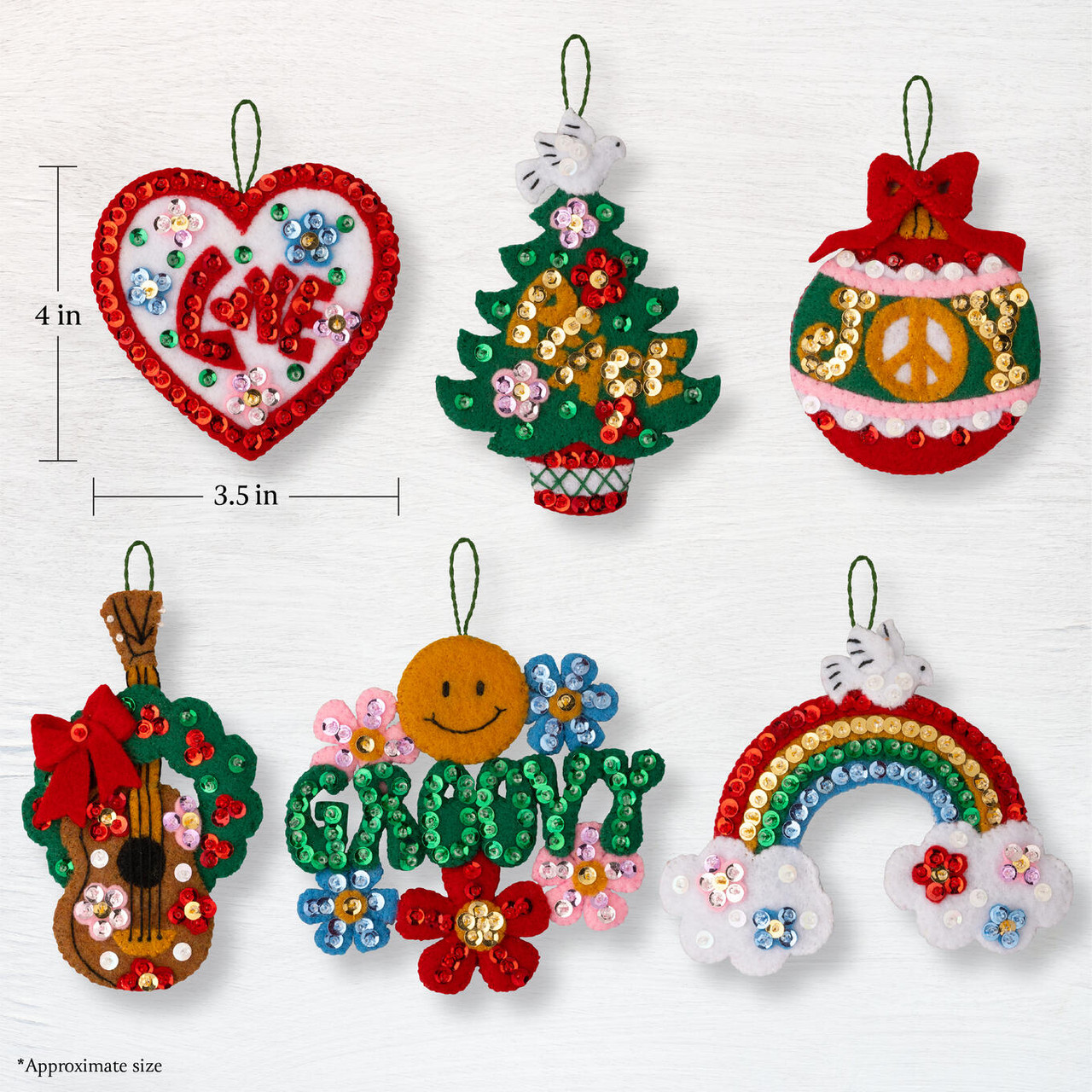 Small SIMPLE RAINBOW HEARTS Craft Buttons Christmas Love Sewing