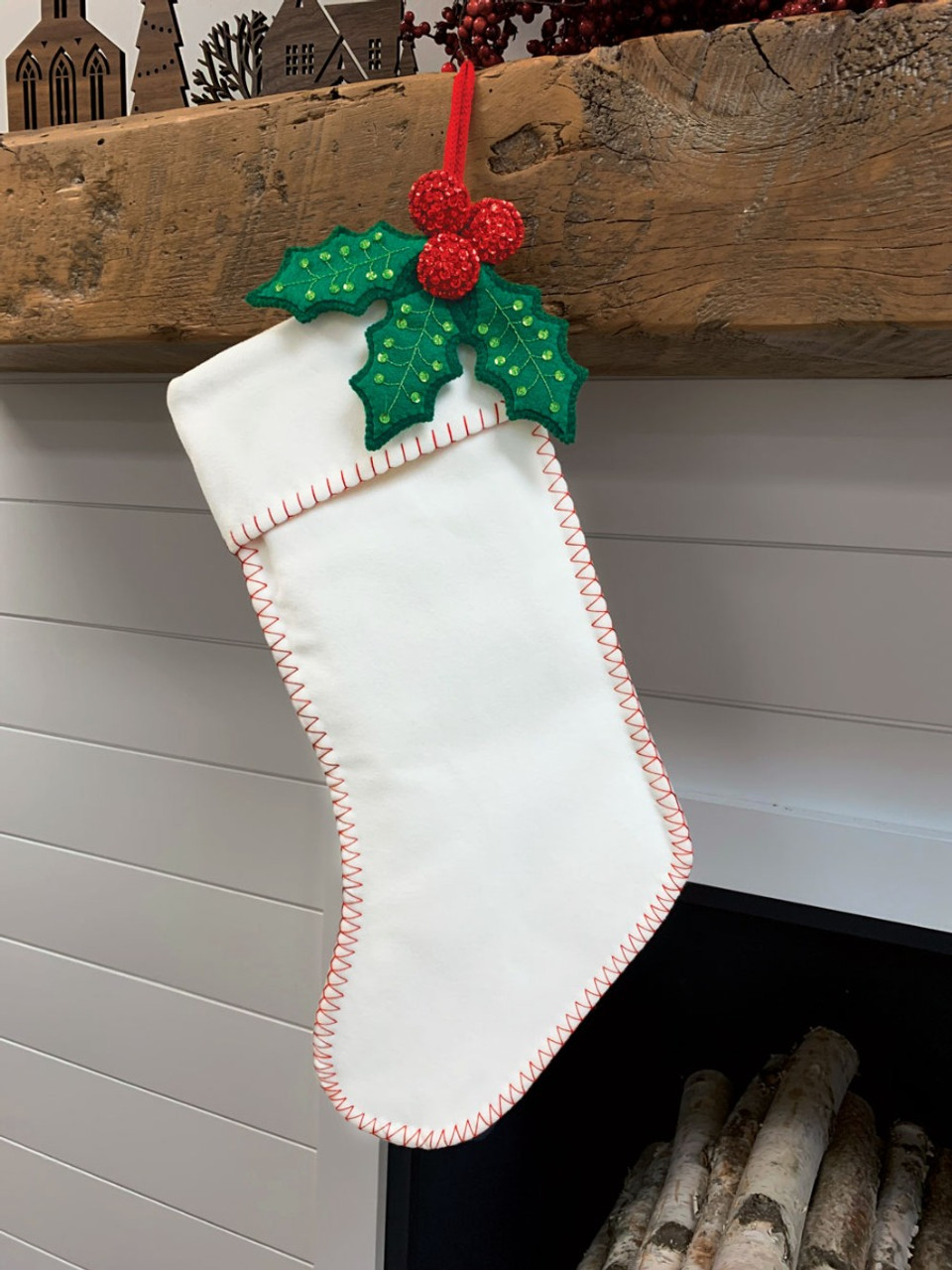 Holly Sprigs Felt Christmas Craft Kit (Set of 6)