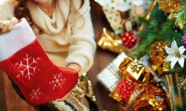 6 Classic and Beautiful Christmas Stockings for Moms and Grandmas