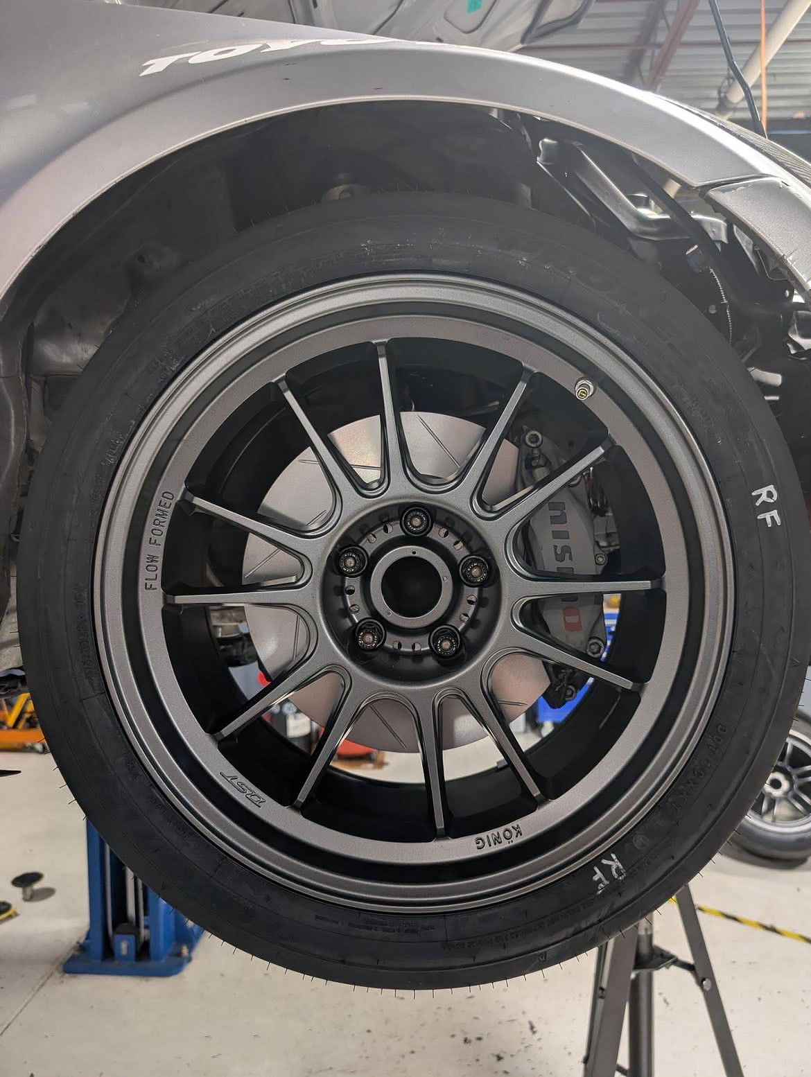 350Z (Z33) 2-pc floating brake rotors (front) | Paragon Performance