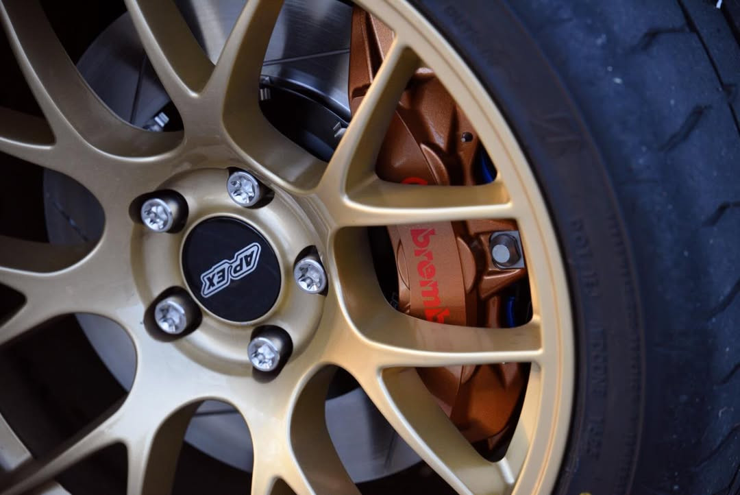 22+ WRX w/ OEM STI 6P caliper 2-piece floating brake rotors (front)