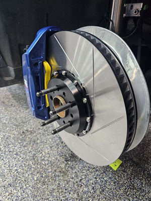 F90 M5 2-piece front brake rotor/disc replacement