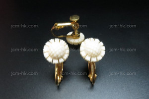 10x10mm Buffalo Bone Flower Earring [z5108]