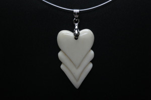 25x38mm Buffalo Bone heart Designer Bead Pendant [z5034]