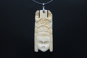 35x80mm Buffalo Bone Queen Designer Bead Pendant [z5731]