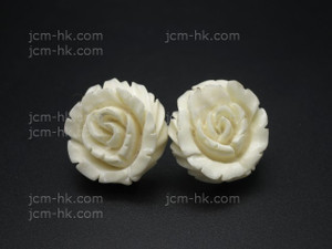 20mm Buffalo Bone Rose Flower Earring. [z1774]