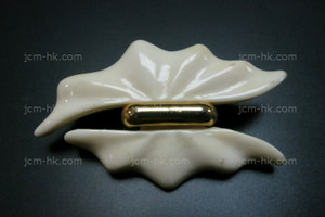 30X58mm Buffalo Bone Butterlfy Brooch With Brass Setting [z1235]