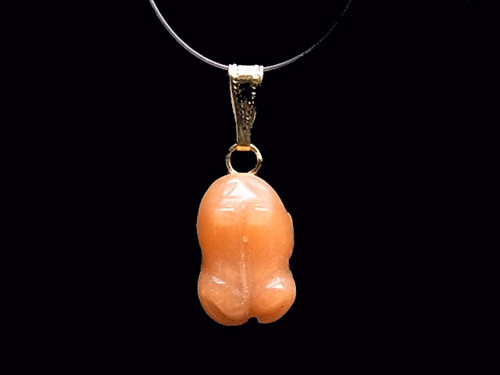 22mm (10mm Thick) Red Aventurine Frog Pendant [y504b]