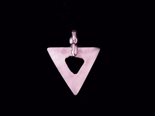 30mm Rose Quartz Triangular Hoop Pendant [y236d]