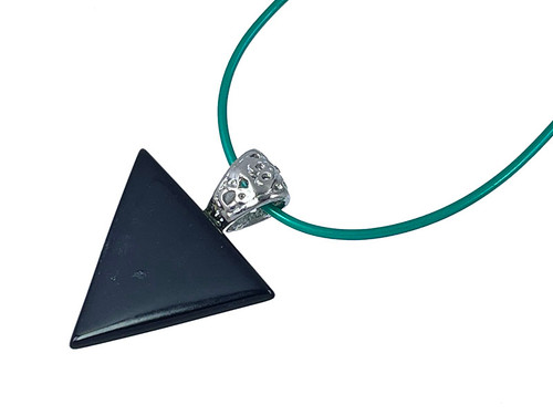 20mm Black Onyx Triangular Pendant [y720fp]