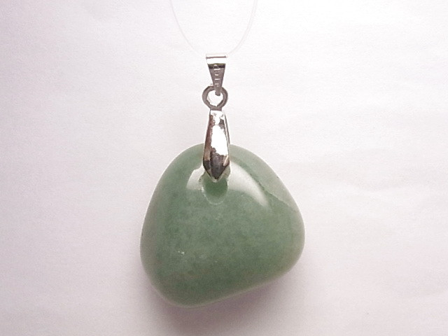 28x32mm (18mm Thick) Green Aventurine Pebbles Pendant [e1290]