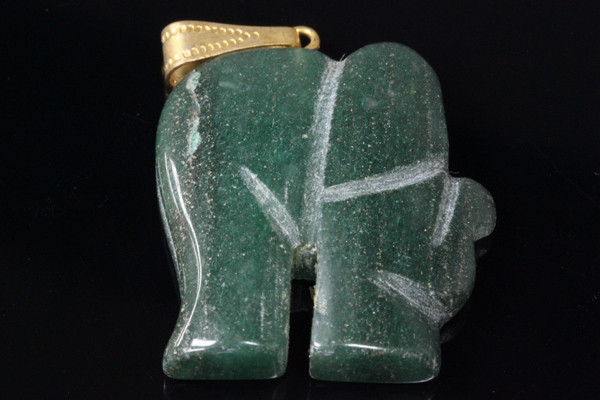 25x28mm Aventurine Elephant Pendant [e2352]