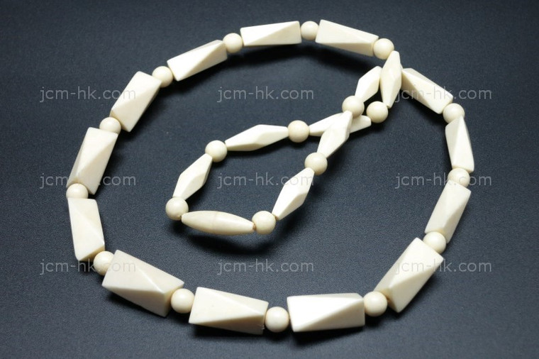 18x7mm-18x10mm Buffalo Bone Necklace 18" [z7636]