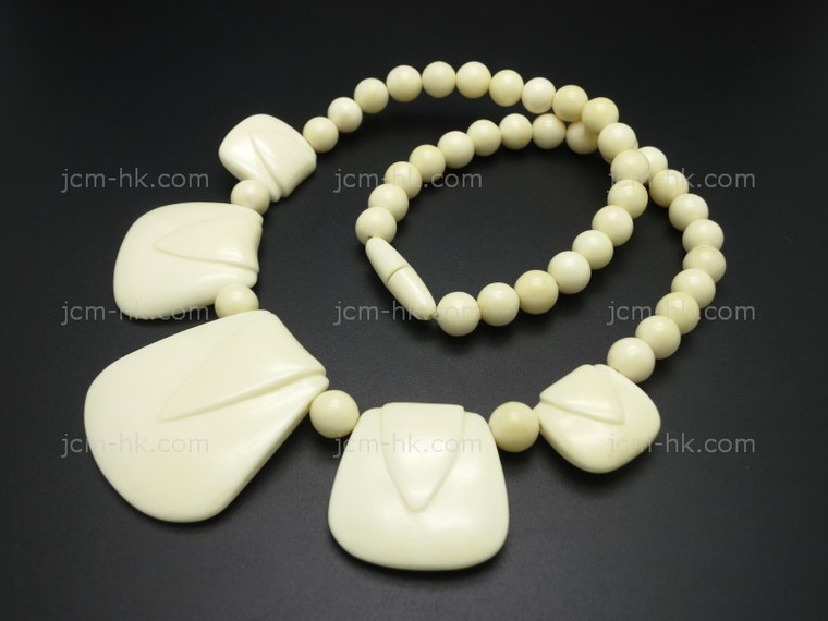 36x40mm & 28x28mm Buffalo Bone Necklace 18" [z8244]
